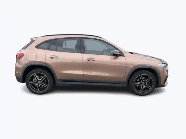 Mercedes Gla 250 e amg line — photo 24