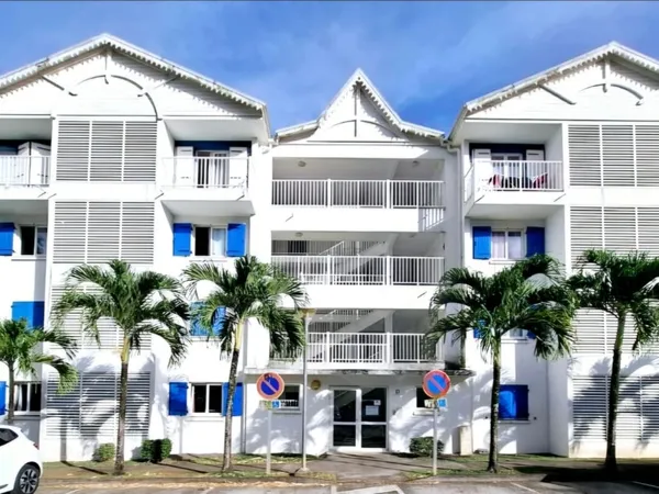 Appartement Schoelcher 3 pièce(s) 72.09 m2 meublé disponible de suite une PEPITE à SAISIR !!!!!!