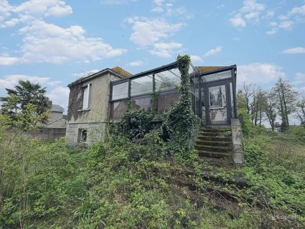 Maison 6 pièces 300 m²