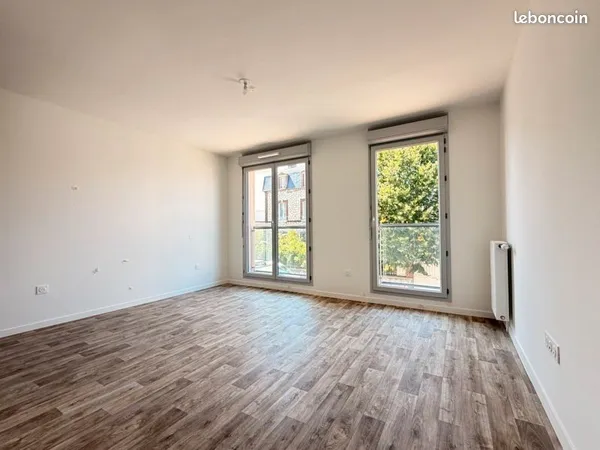 Studio 1 pièce 28 m²
