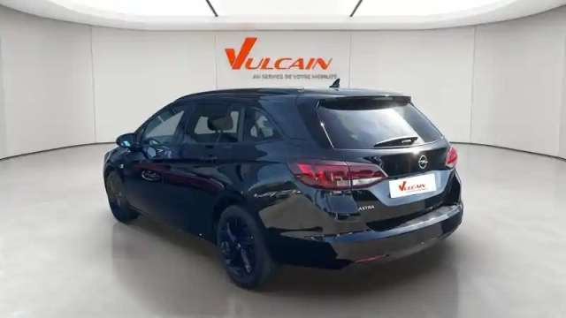 Opel Astra sports tourer 1.5 diesel 122 ch bva9 — photo 9
