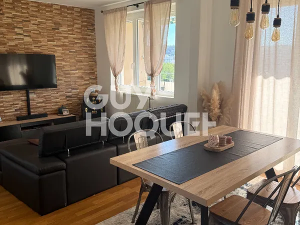 Bel Appartement T3 sur GIVORS d'environ 67 m² climatisé