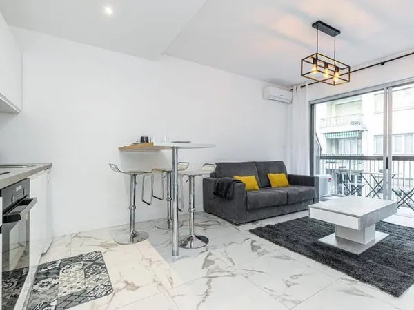 Studio 1 pièce 26 m²