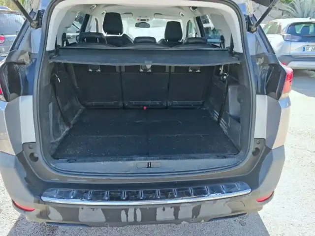 Peugeot 5008 puretech 130ch s&amp;s bvm6 — photo 4