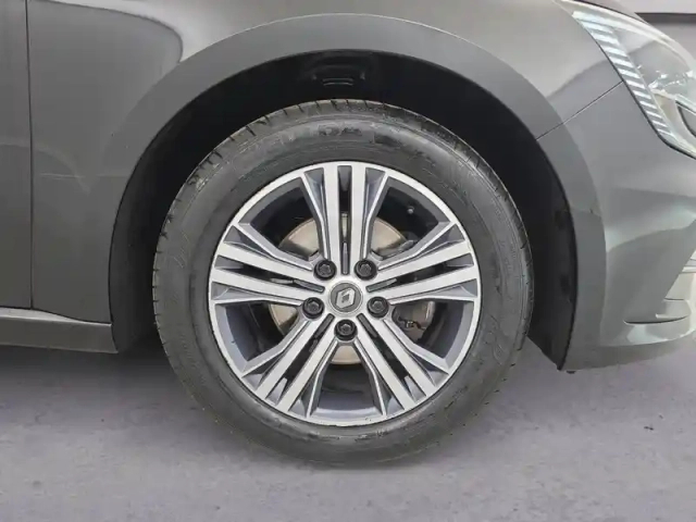 Renault Megane iv estate blue dci 115 edc — photo 417