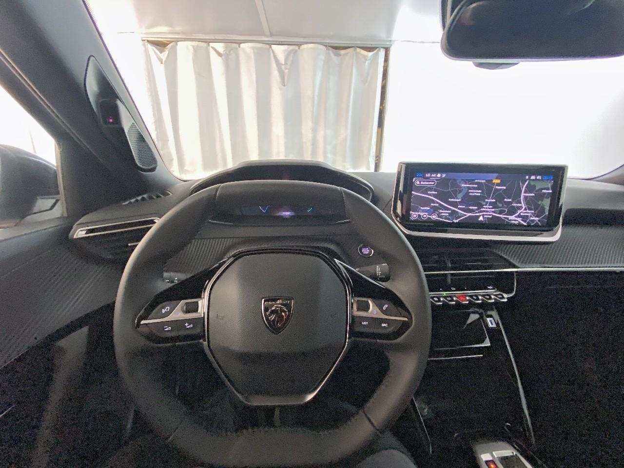 Peugeot 2008 hybrid 145 ch e-dcs6 allure — photo 12