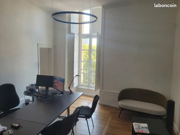 Bureaux lumineux 40m² - Hypercentre Rennes