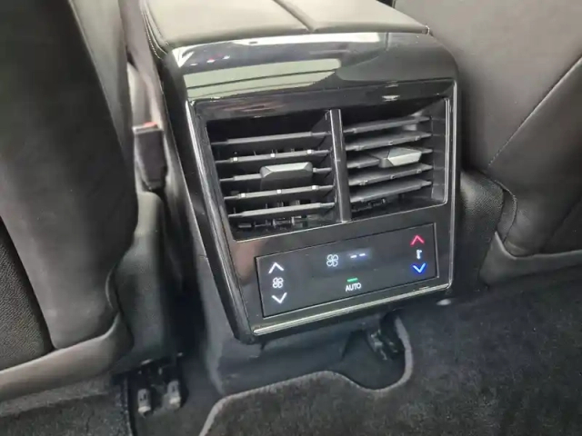 Ds Ds 7 ds7 crossback hybride 300 e-tense eat8 4x4 — photo 42