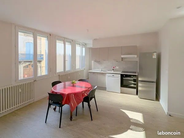 Appartement T1 bis meublé avec ascenseur à Millau
