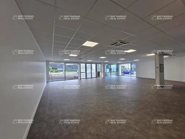 Bureaux 385 m²