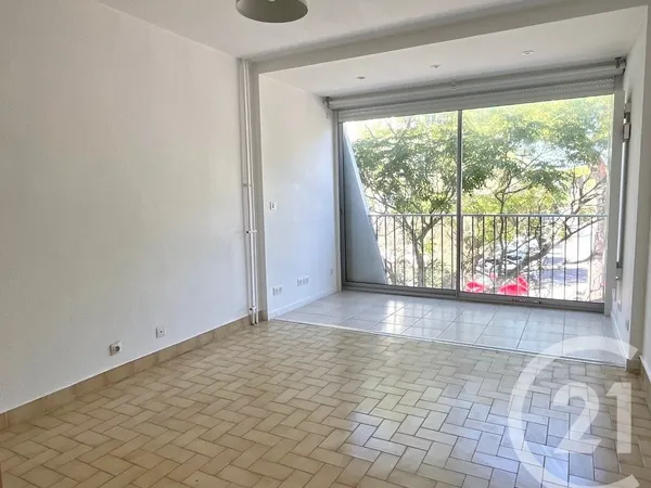 Studio 1 pièce 21 m²