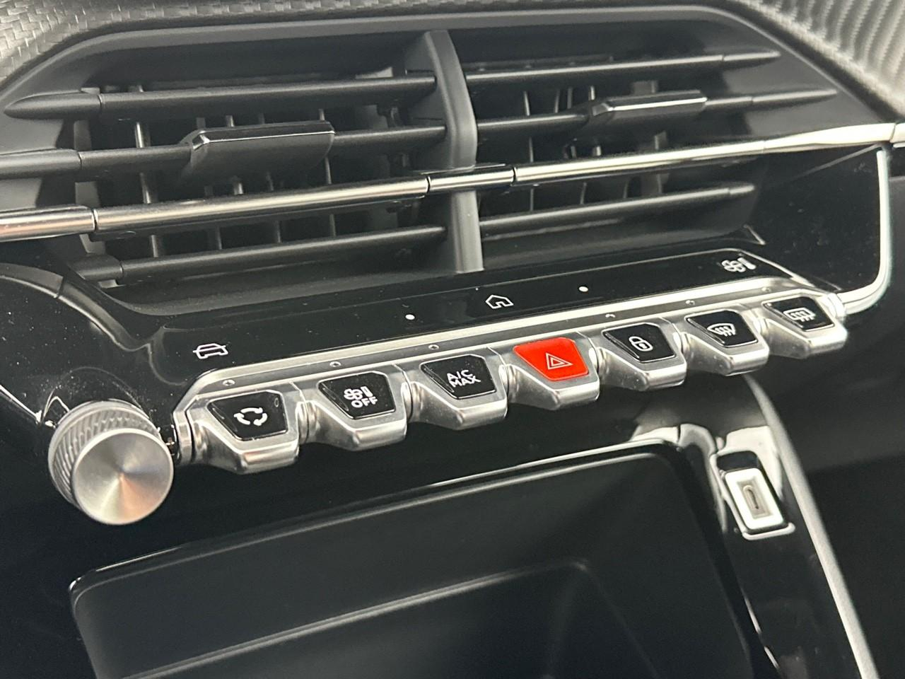 Peugeot 2008 100 s&s bvm6 style — photo 26