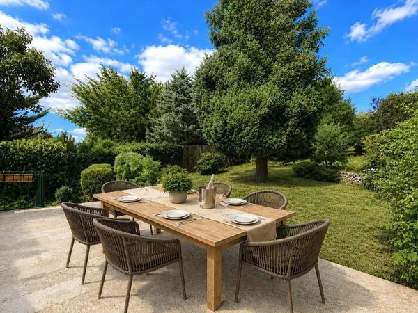 Maison 9 pièces 180 m²