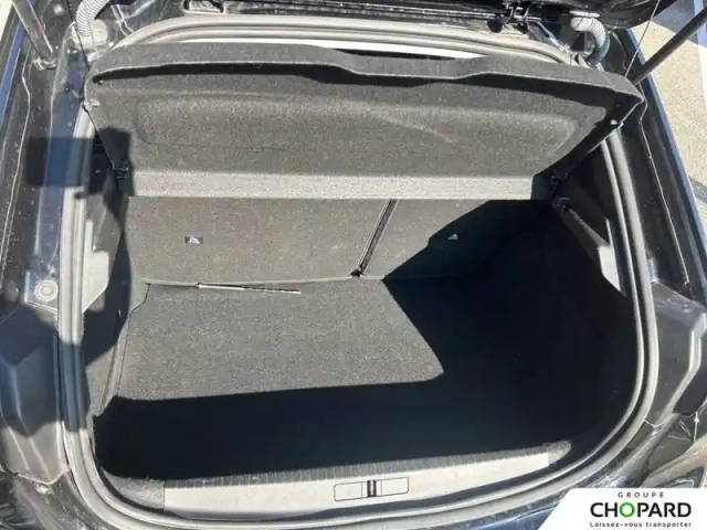 Peugeot 208 puretech 100 s&amp;s bvm6 — photo 8