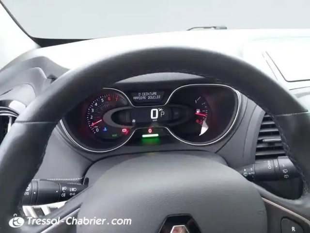Renault Captur tce 150 fap edc initiale paris — photo 21