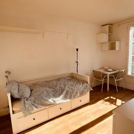 Studio meublé lumineux mairie d'issy