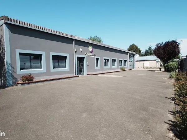 Bureaux 450 m² à louer à Coulaines - 15 parkings - Direct propriétaire