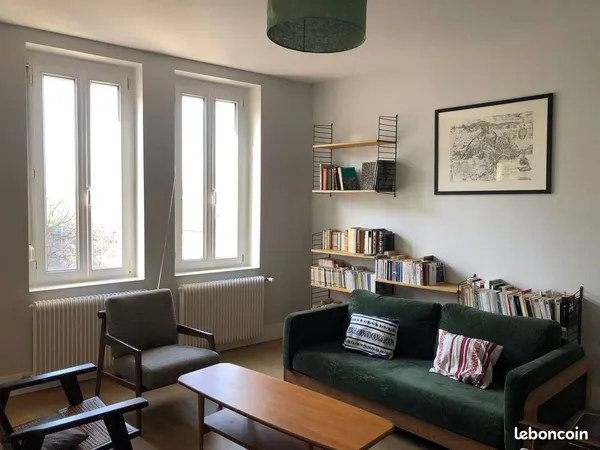 Appartement lumineux et refait à neuf, quartier Halles/Tribunal