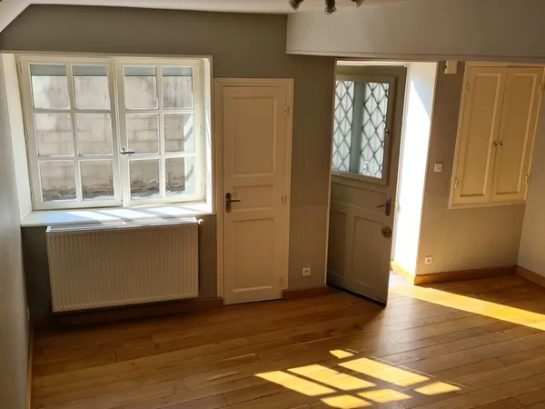 Maison à louer à Maringues