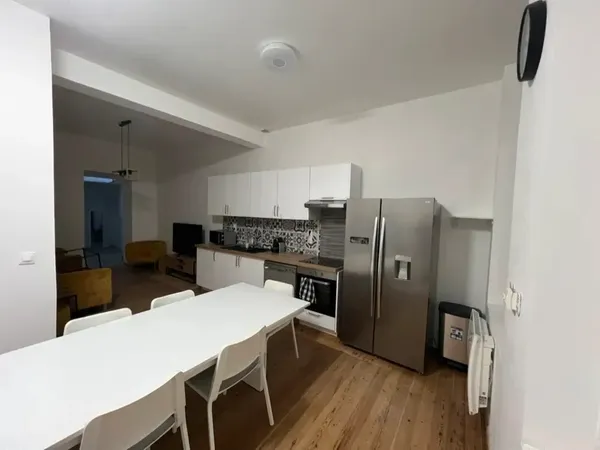 Loue 2 chambres en colocation dans le coeur de ville de Valenciennes, gare et Tramway 122m²