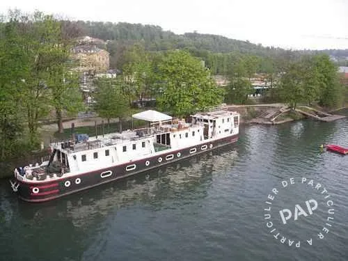 Péniche 250 m²