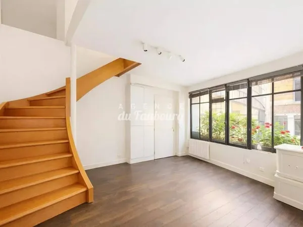 Bureaux 56 m²