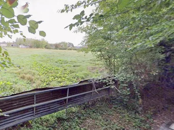 Terrain 1028 m²