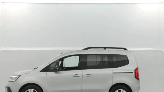 Renault Kangoo blue dci 115 — photo 38