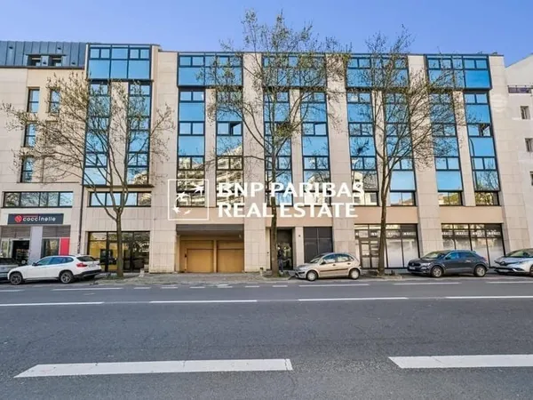 Bureaux 234 m²
