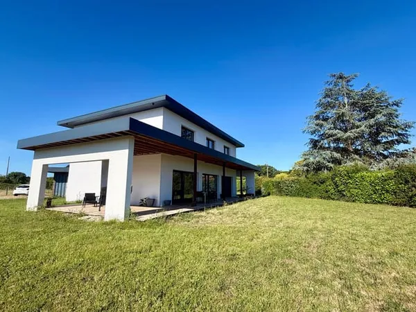 Maison 6 pièces 182 m²
