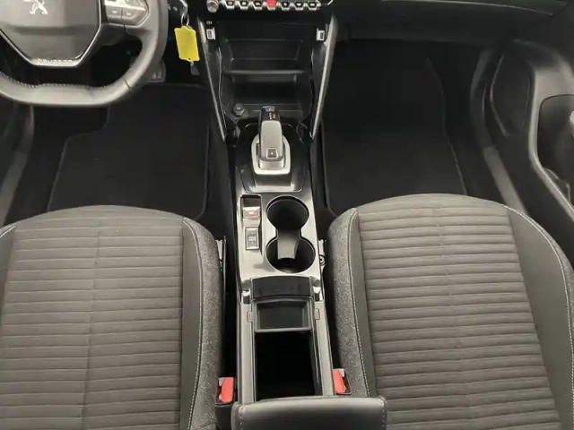 Peugeot 2008 puretech 130 s&amp;s eat8 — photo 89
