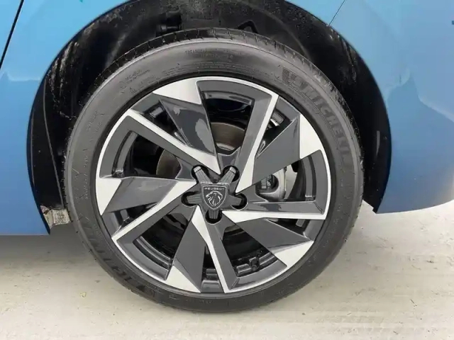 Peugeot 308 hybrid 145 e-dcs6 — photo 80