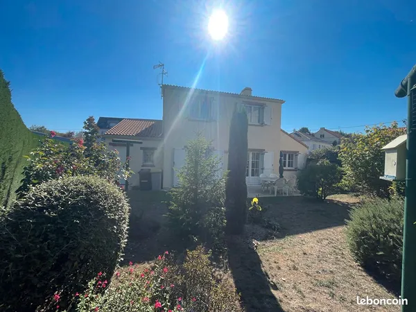 Pavillon 6 pièces 110 m²