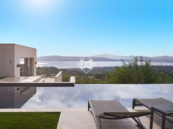 Villa 8 pièces 400 m²