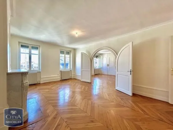 Appartement 3 pièces 109 m²