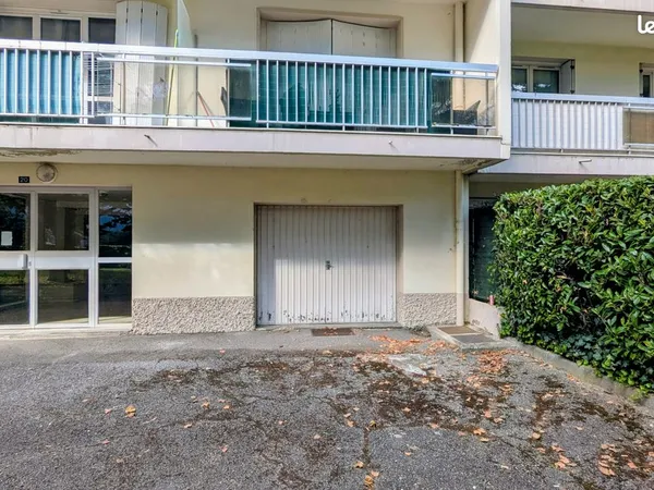 Vends grand garage