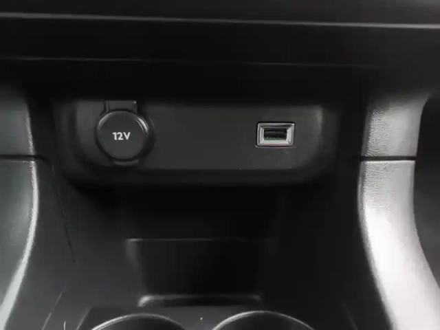 Citroën C3 bluehdi 100 ch bvm6 plus — photo 13
