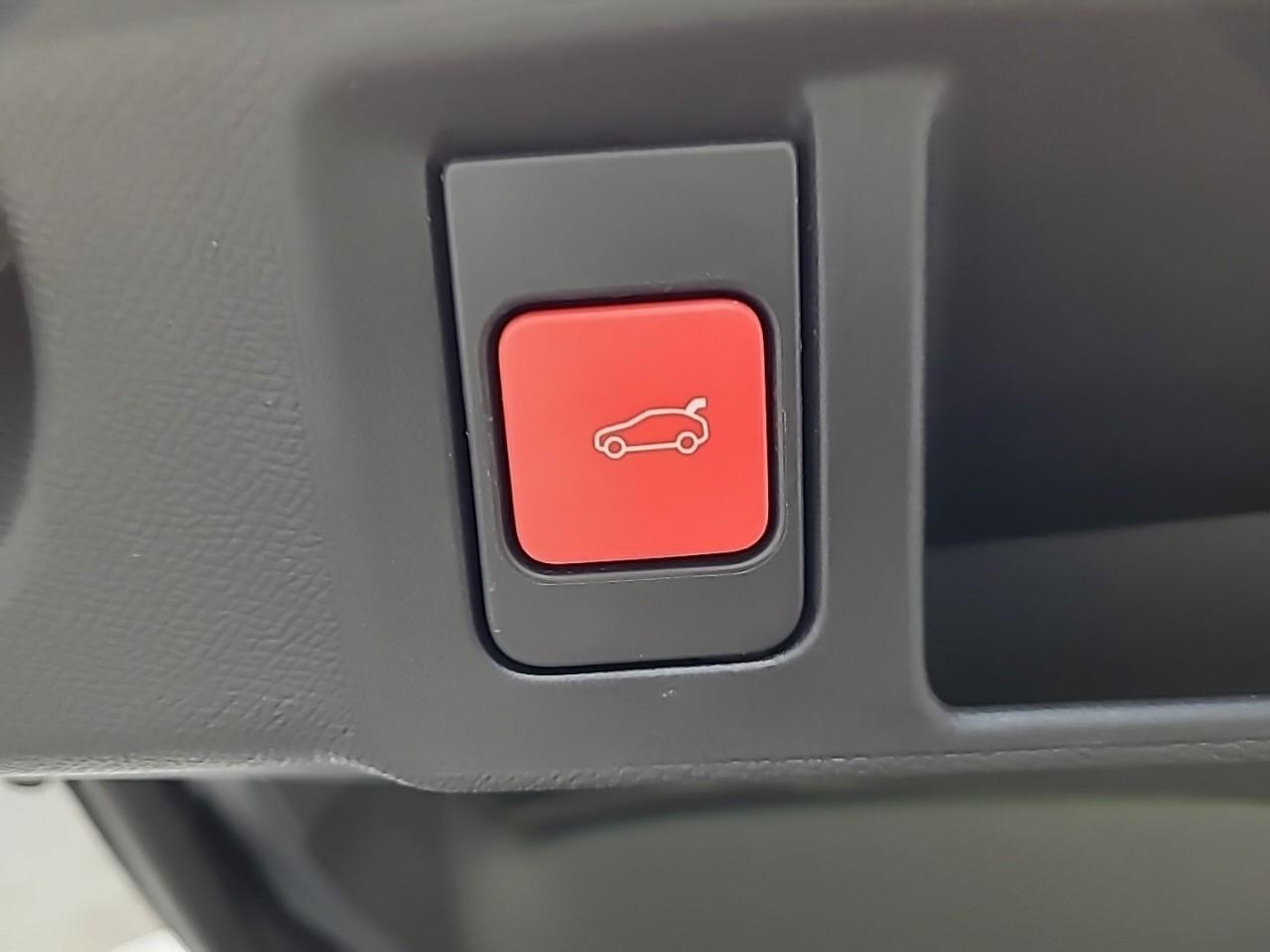Peugeot 308 sw hybrid 136 e-dcs6 gt — photo 18