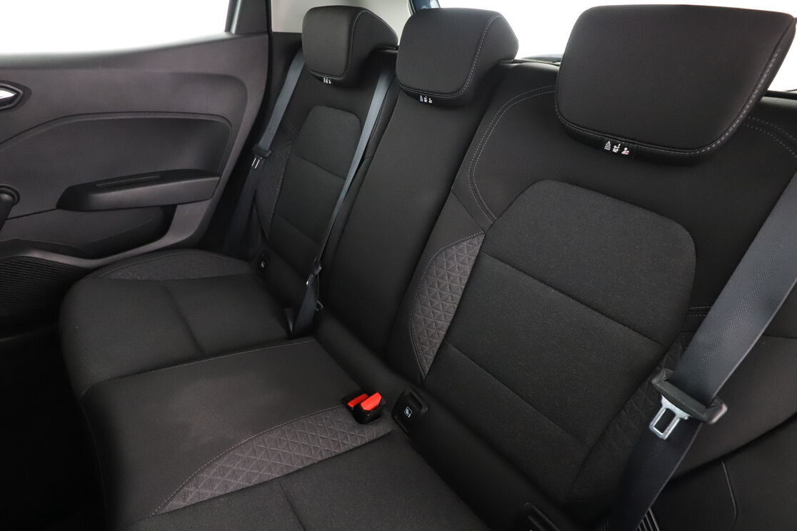 Renault Clio 1.6 E-Tech Zen — photo 13