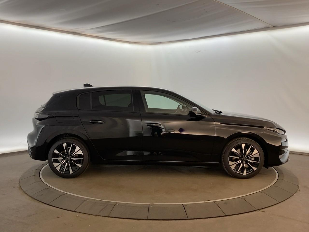 Peugeot 308 hybrid 145 e-dcs6 allure — photo 4