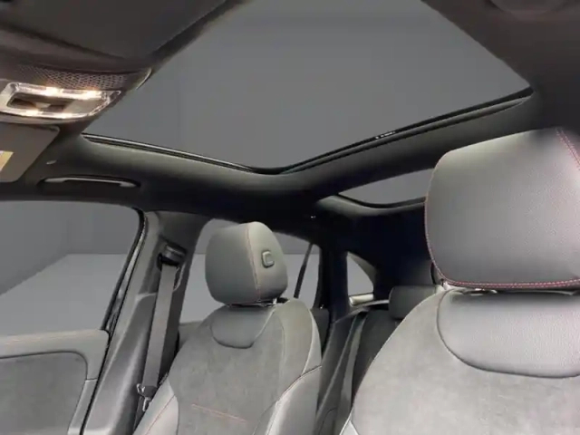 Mercedes Gla 250 e hybrid eq edition 140 — photo 13