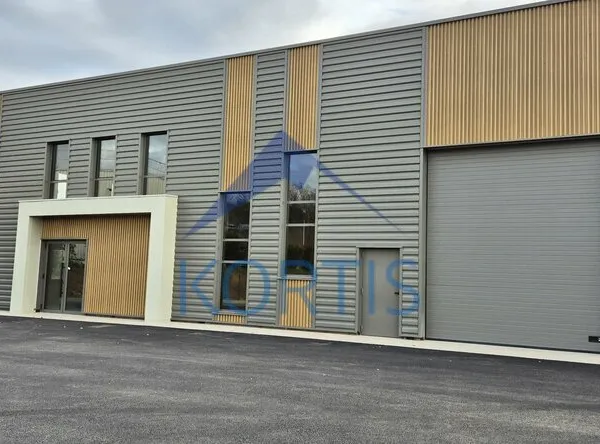 Local industriel 513 m²
