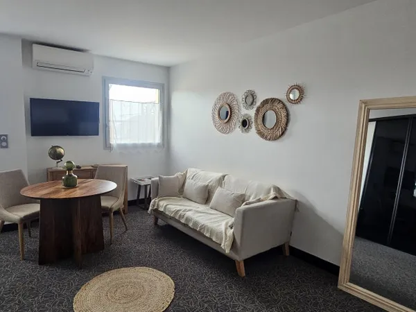 Studio 1 pièce 44 m²