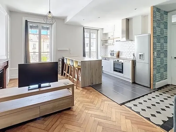 Appartement 2 pièces 63 m²