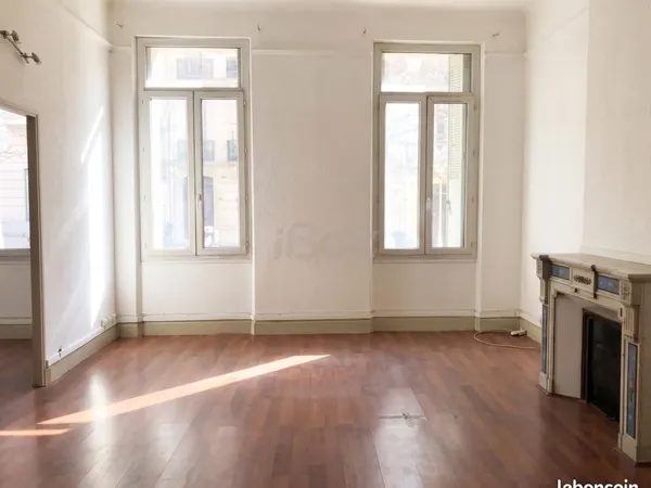 Local 127 m²