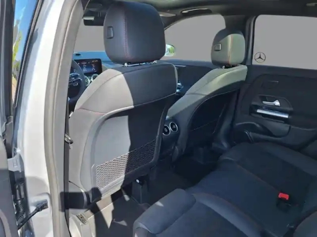 Mercedes Gla 200 d edition 140 — photo 14