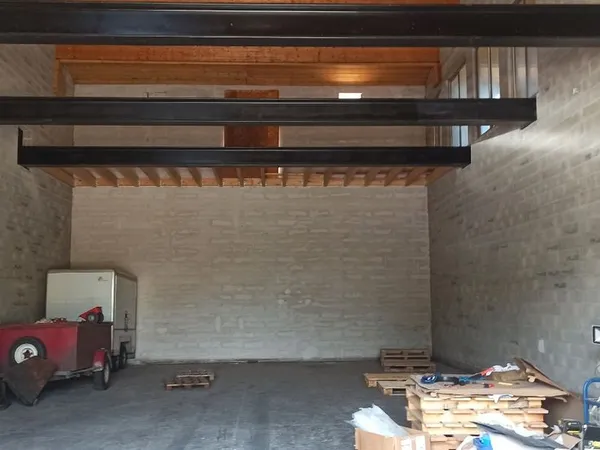 A louer stockage 200m2