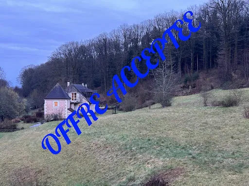 Maison 8 pièces 310 m²
