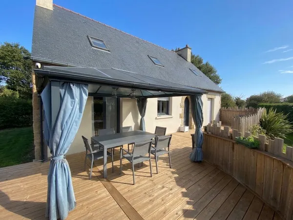 Maison sur sous-sol sans travaux, 124m², proximité immédiate DINAN
