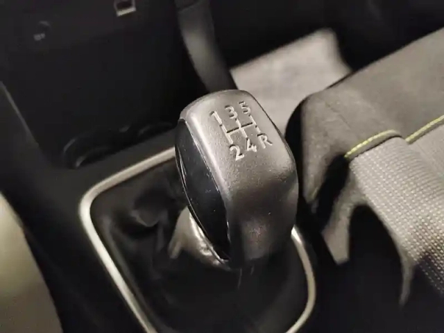 Citroën C3 puretech 83 s&amp;s bvm5 shine — photo 24